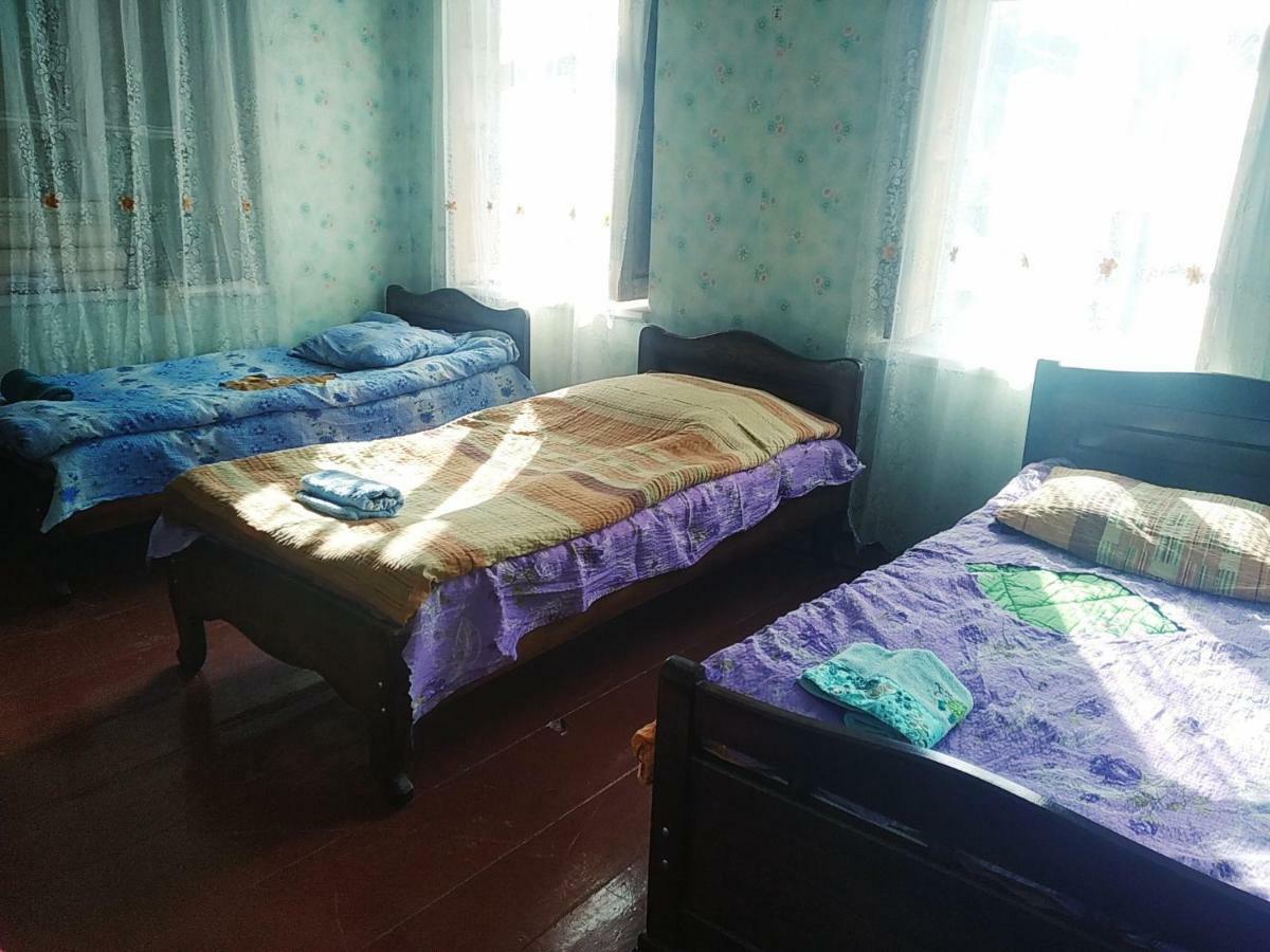 Bed and Breakfast Raul Lushnu Darbaz Местія Екстер'єр фото