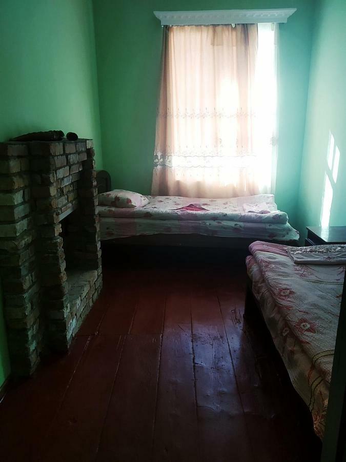 Bed and Breakfast Raul Lushnu Darbaz Местія Екстер'єр фото